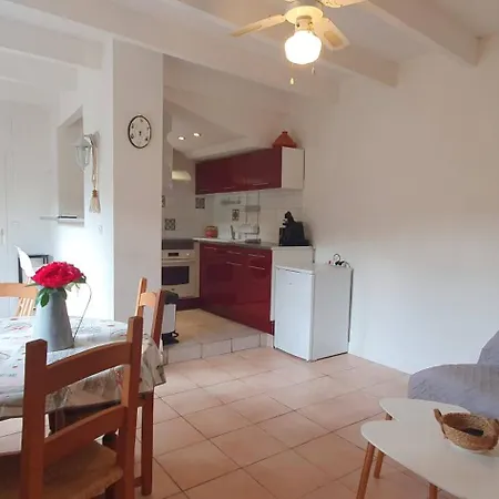 Un Petit Coin De France Parking Et Clim Apartment *