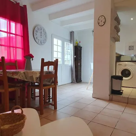 Un Petit Coin De France Parking Et Clim Apartment